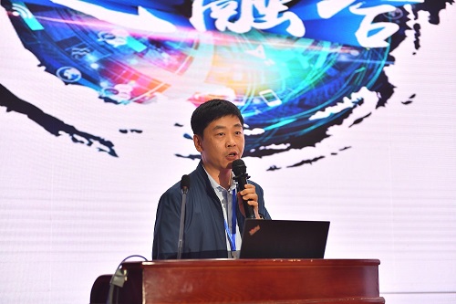 方正電子副總裁鄭偉.jpg 方正電子副總裁鄭偉.jpg